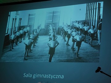 150 lat historii i służby młodemu pokoleniu, 